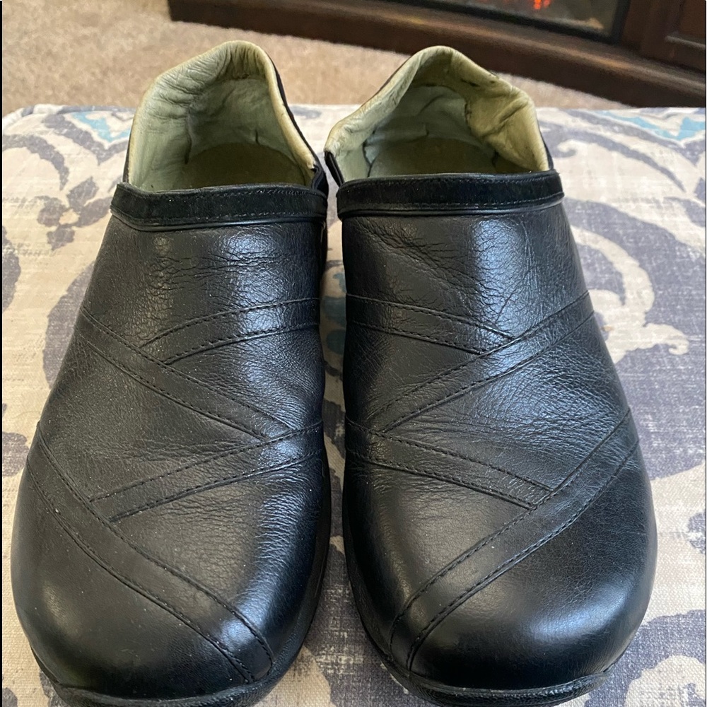 Women’s Merrell Loafers Black Size 11